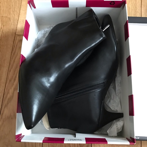 Circus Sam Edelman Kirby Booties Made for Macy's - Picture 8 of 9